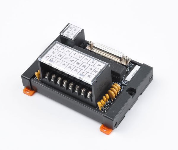 ȫ���܎�ϵ�y(t��ng)���o(h��)ģ�Mݔ��ݔ�����Ӱ� 8AIO