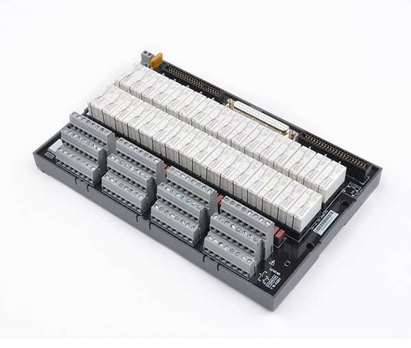 ͨ�þo���͸ɽ��c(di��n)���^���ݔ�����Ӱ� Q-32DO-RL-C